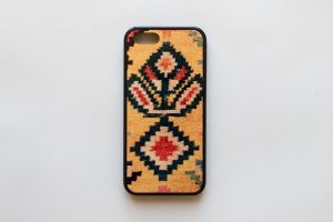 Phone Cover with Kilim Pattern V